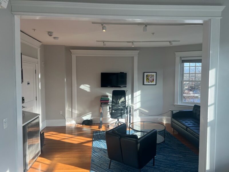 Conveniently located in the heart of Coolidge Corner( 89 Marion St , Brookline, MA 02446 )