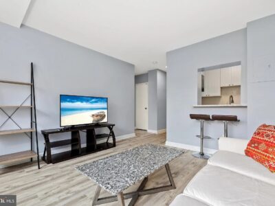 Exquisite 1-bedroom, 1-bath (1111 Arlington Blvd, Arlington, VA 22209 )