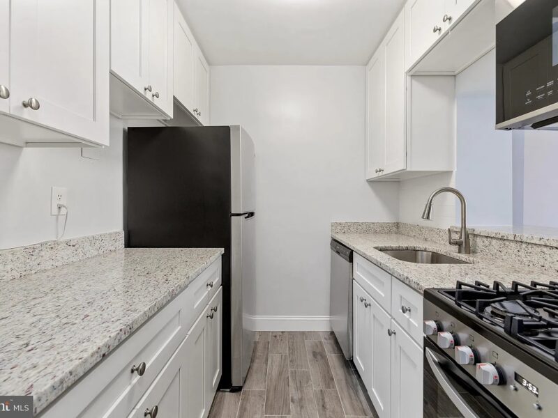 Exquisite 1-bedroom, 1-bath (1111 Arlington Blvd, Arlington, VA 22209 )