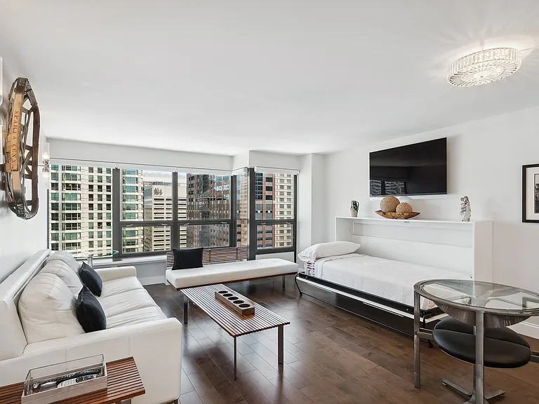 Spacious Furnished 1BR in Streeterville – Ideal for Nurses, Interns & Professionals