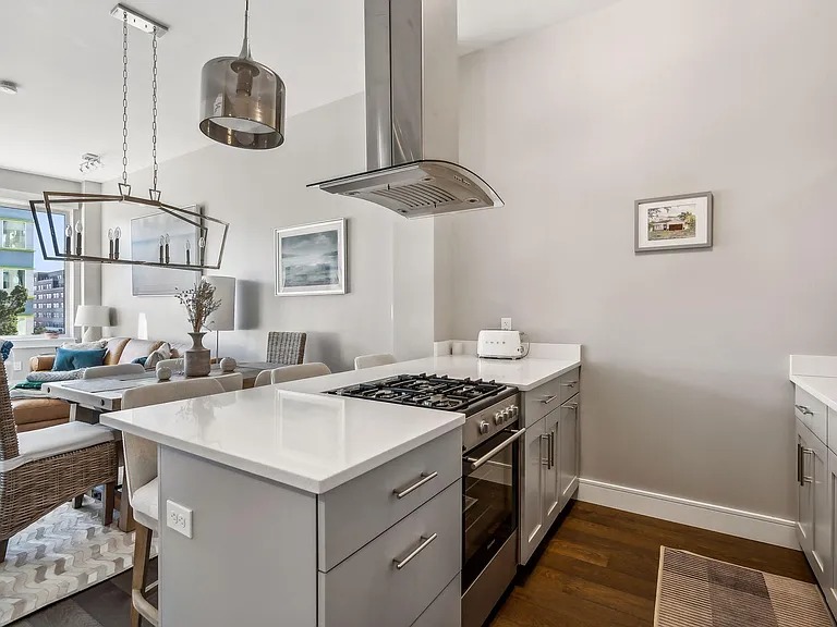 Situated at the gateway to the East End (99 Federal Street , Portland, ME 04101 )