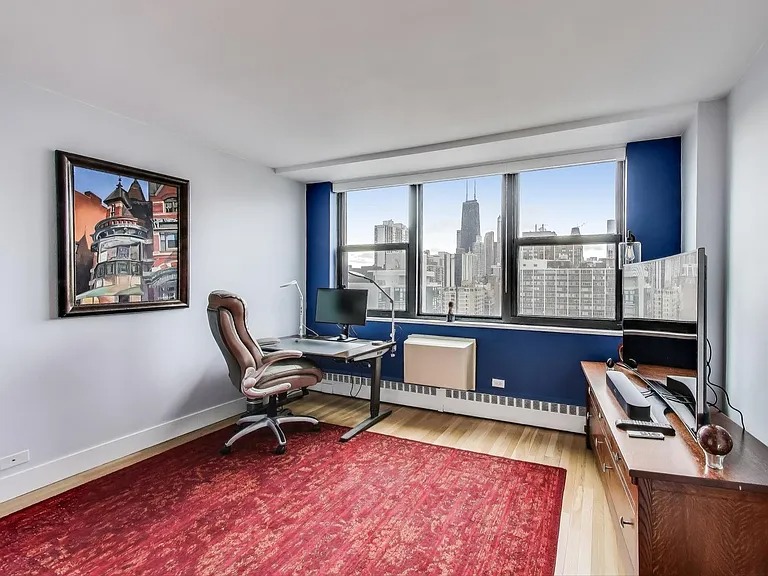 Completely furnished (1445 N State Pkwy Chicago, IL 60610 )