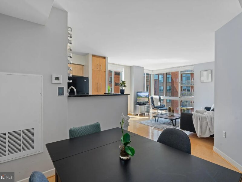 South facing 9th floor sun-filled corner unit (1000 New Jersey Ave SE , Washington, DC 20003 )