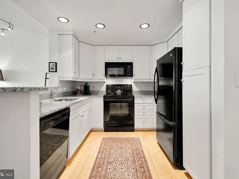 Prime location just south of Logan Circle and north of downtown (1111 11th St NW , Washington, DC 20001 )