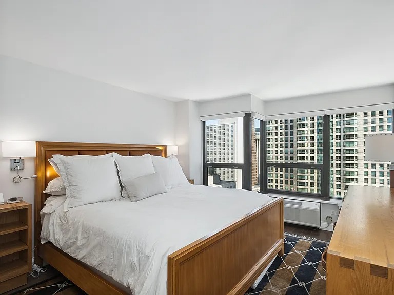Spacious Furnished 1BR in Streeterville – Ideal for Nurses, Interns & Professionals