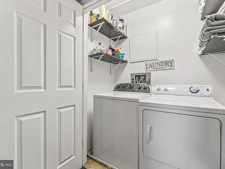 BEAUTIFUL CONDO (2515 Boston St, Baltimore, MD 21224 )