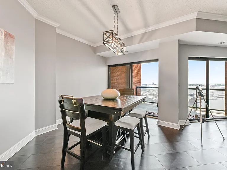 BEAUTIFUL CONDO (2515 Boston St, Baltimore, MD 21224 )
