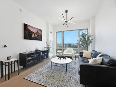Immaculate and spacious one-bedroom (75 Park Ln, Jersey City, NJ 07310 )