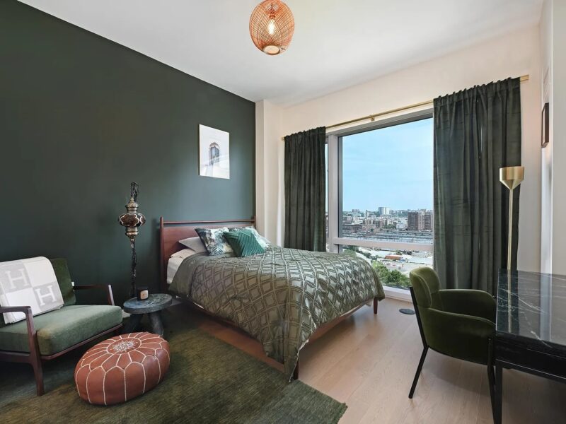 Immaculate and spacious one-bedroom (75 Park Ln, Jersey City, NJ 07310 )