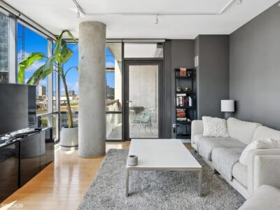 Beautifully upgraded one bedroom home in Chicago