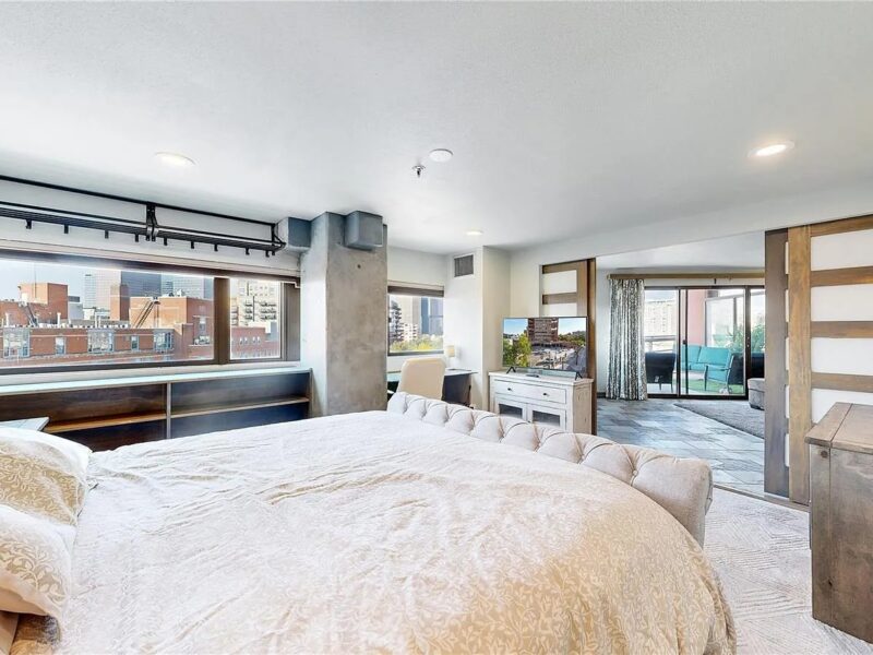 Stylish 1-bedroom,1-bathroom condo in Denver