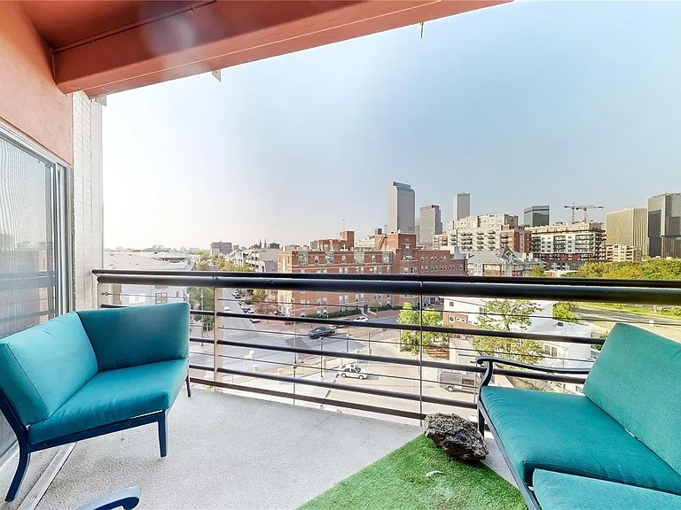 Stylish 1-bedroom,1-bathroom condo in Denver