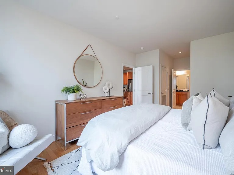 Beautiful one-bedroom condo in Arlington VA