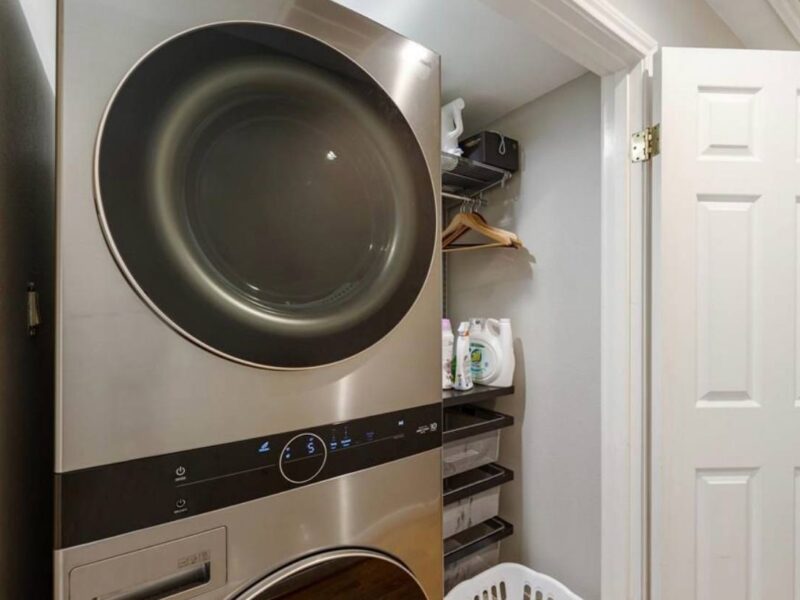 Charming 2bd fully furnished available in Houston