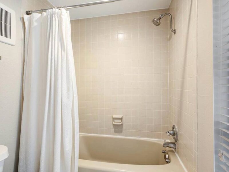 Charming 2bd fully furnished available in Houston