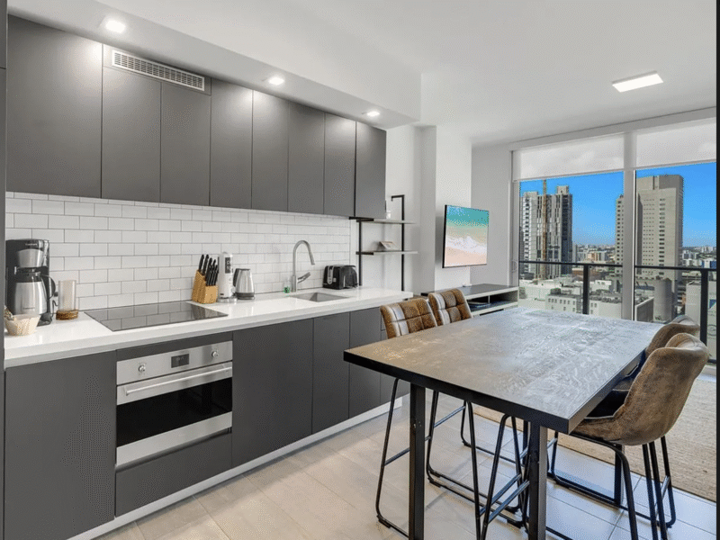 Fully furnished flat in Miami FL