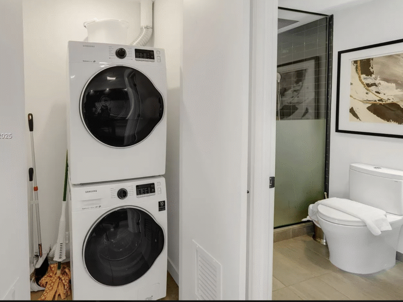 Fully furnished flat in Miami FL