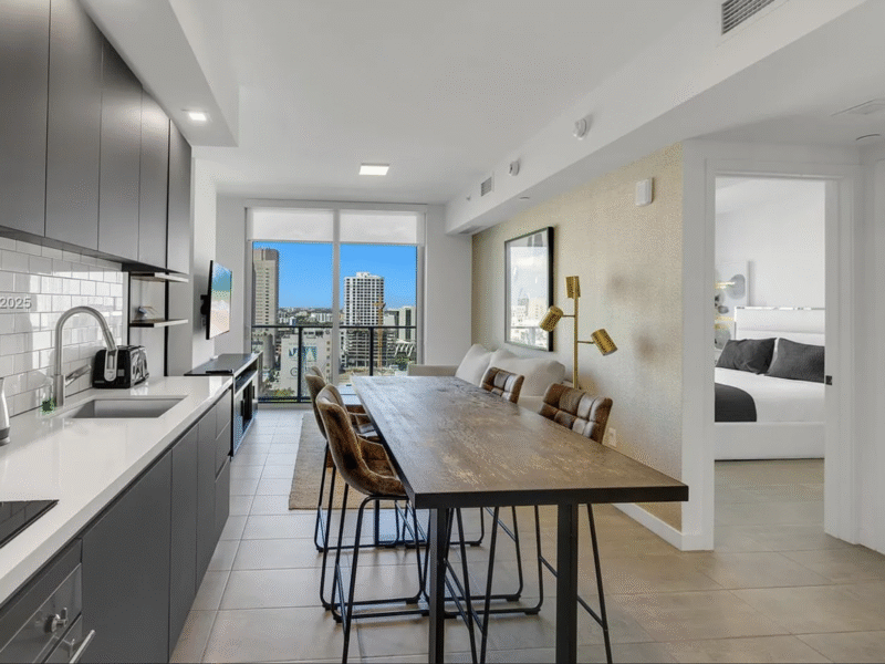 Fully furnished flat in Miami FL