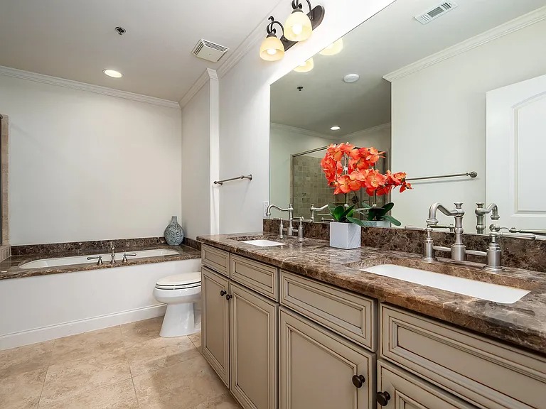 luxury living in the heart of Highland Park in Birmingham AL