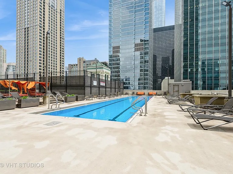 Completely upgraded 1 bedroom IN Chicago