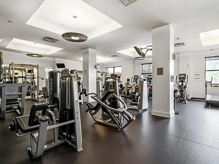 Luxury one bedroom apartment in Jersey City NJ