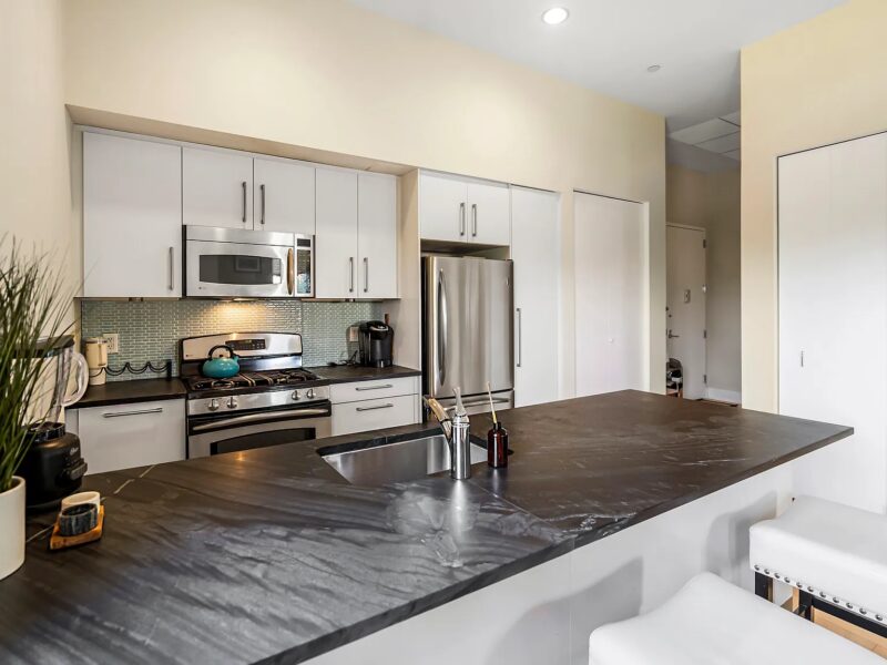 Luxury one bedroom apartment in Jersey City NJ