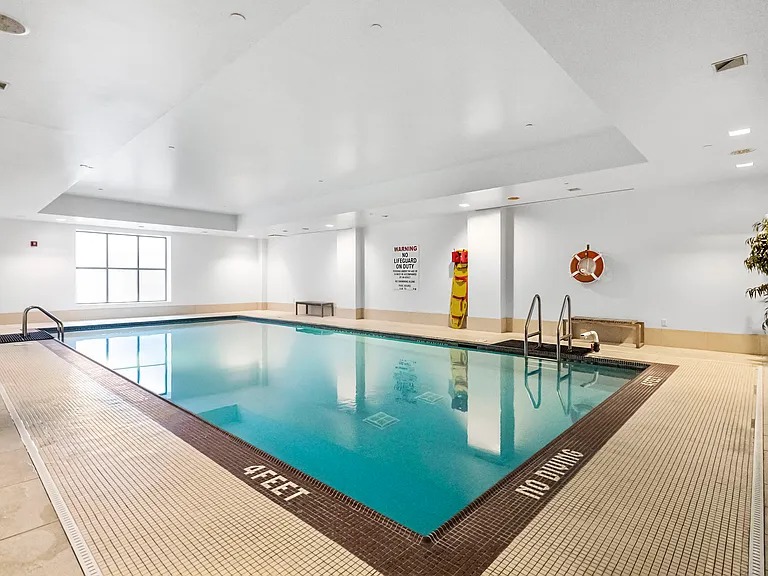 Luxury one bedroom apartment in Jersey City NJ