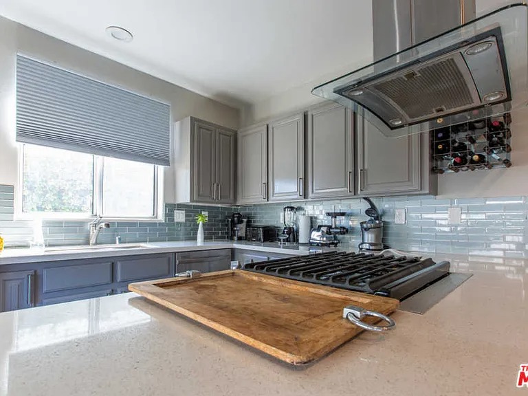 Stunning & bright 1 bedroom in Los Angeles CA