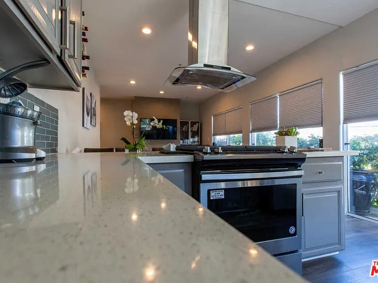 Stunning & bright 1 bedroom in Los Angeles CA