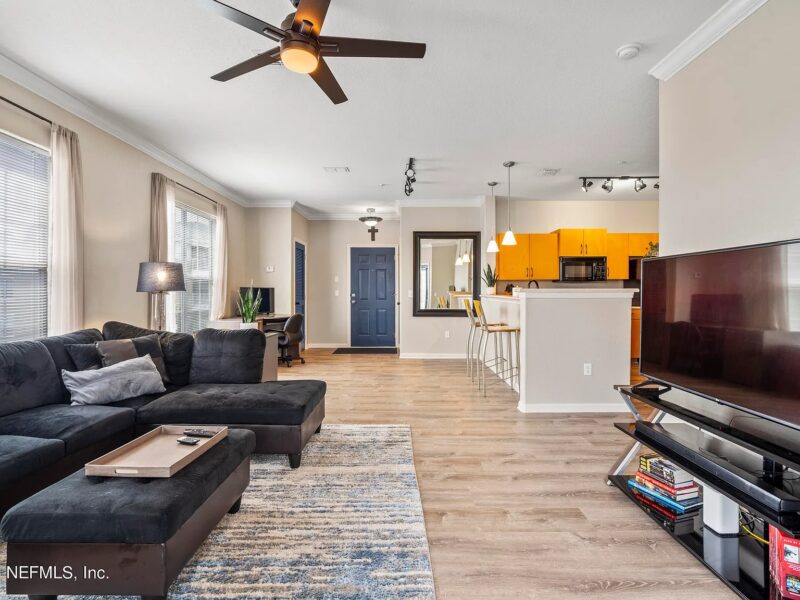 UPDATED 1 bed / 1 bath in Jacksonville FL