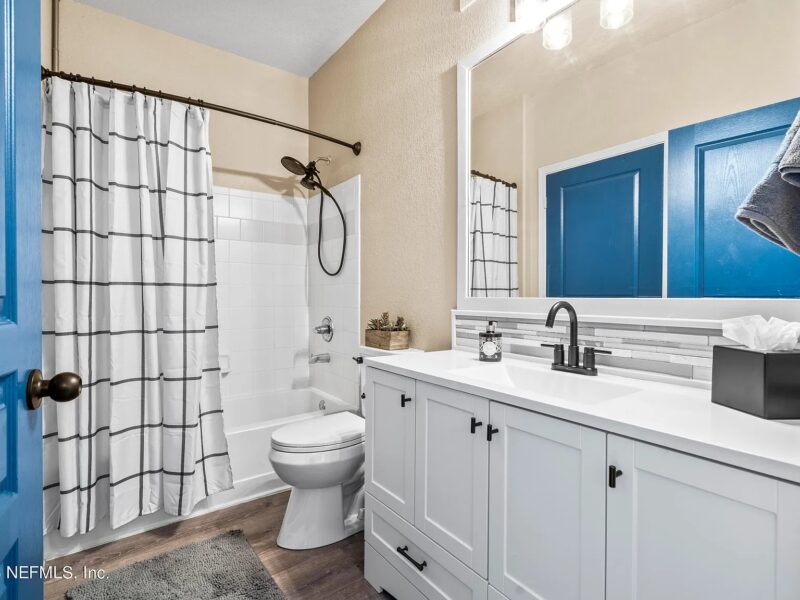 UPDATED 1 bed / 1 bath in Jacksonville FL