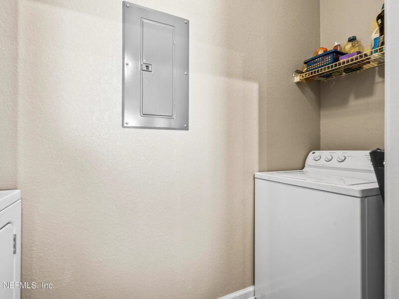 UPDATED 1 bed / 1 bath in Jacksonville FL