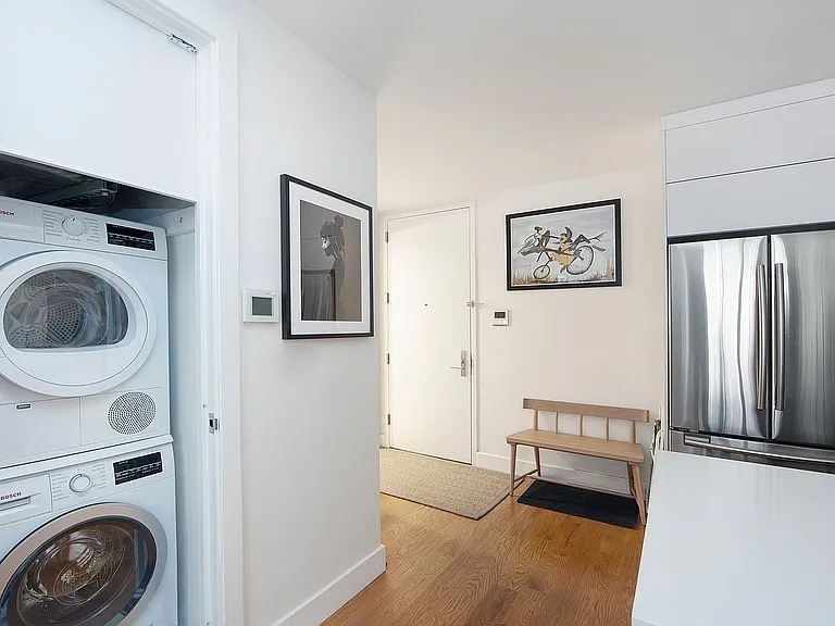 Contemporary home with a perfect blend of elegance in Brooklyn