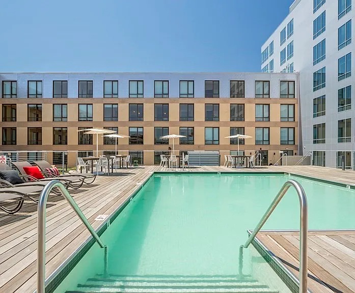 South facing 1 BR in Boston