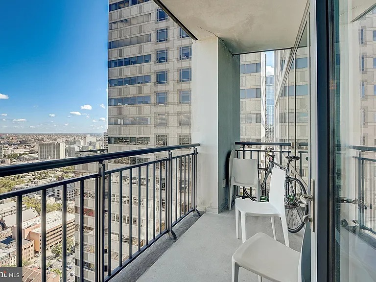 Extraordinary one bedroom unit