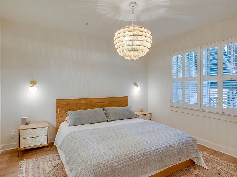 1 bed 1 bath condo blends high-end design with convenience in Nashville