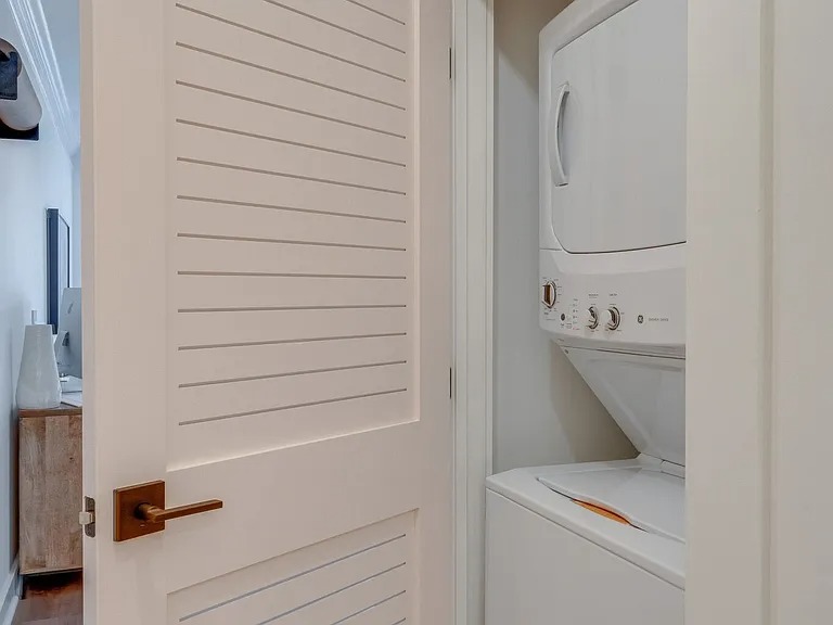 1 bed 1 bath condo blends high-end design with convenience in Nashville