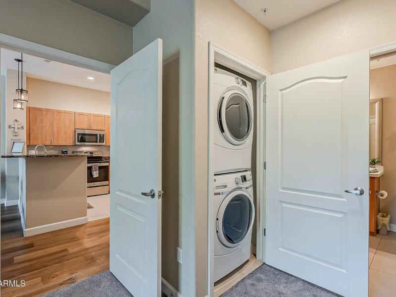 Move-in ready Condo blends comfort and style in Phoenix AZ