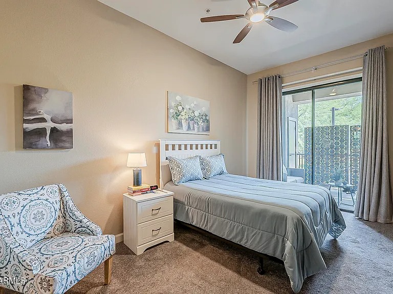 Move-in ready Condo blends comfort and style in Phoenix AZ