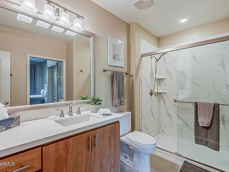 Move-in ready Condo blends comfort and style in Phoenix AZ