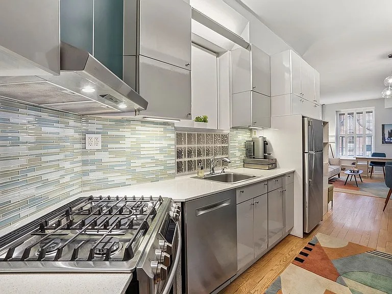 Stylish and sophisticated one bedroom apartment in New York