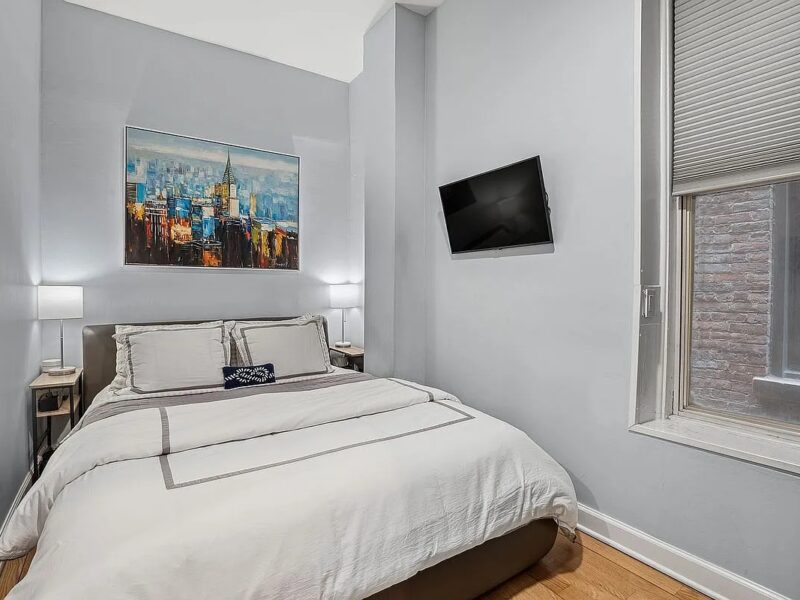 Stylish and sophisticated one bedroom apartment in New York